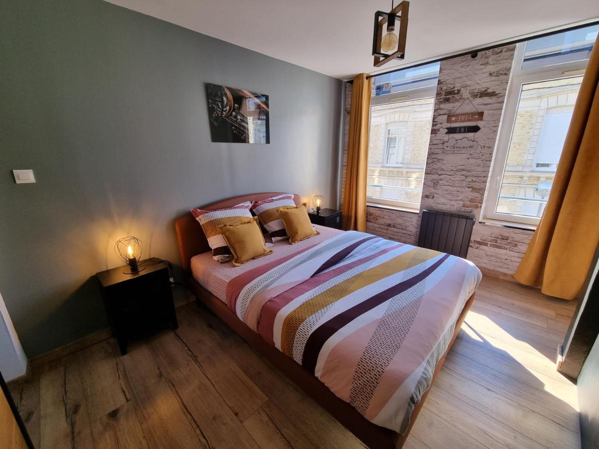 Apartamento Comme Un Air De Chez Soi Calais Exterior foto