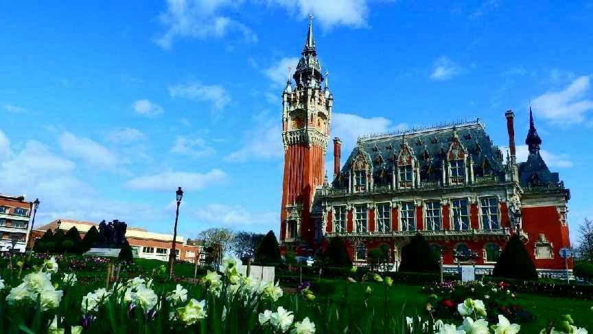 Apartamento Comme Un Air De Chez Soi Calais Exterior foto